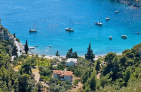 Limnonari Beach Rooms, Skopelos